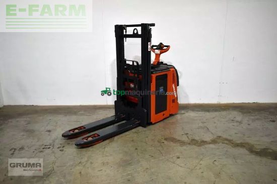 Elevadora - Linde - d 14 ap ion 133-01