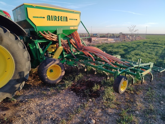 Sembradora precisión neumática - Gil - AIRESEN 6048