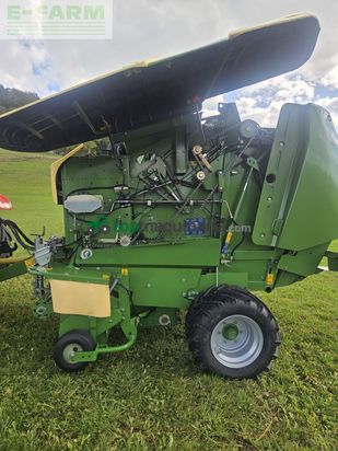 Empacadora gigant - Krone - fortima v1500mc