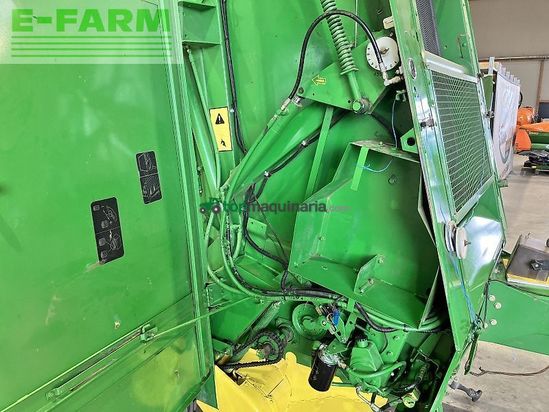 Empacadora gigant - John Deere - 550