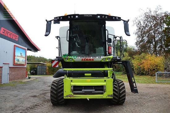 Cosechadora de Cereal - Claas - trion 740 terra trac