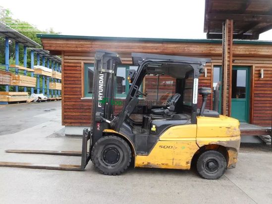 Elevadora - Hyundai - 50da-9 euro5 ( triplex 4,9m + 3. u. 4. kreis )