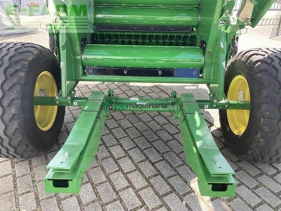Empacadora gigant - John Deere - v461m