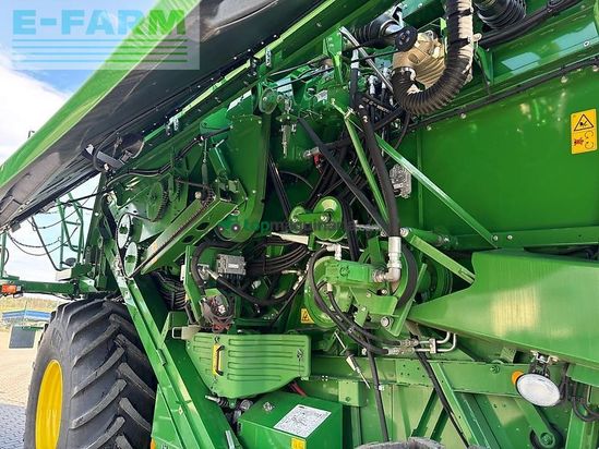 Cosechadora de Cereal - John Deere - t550