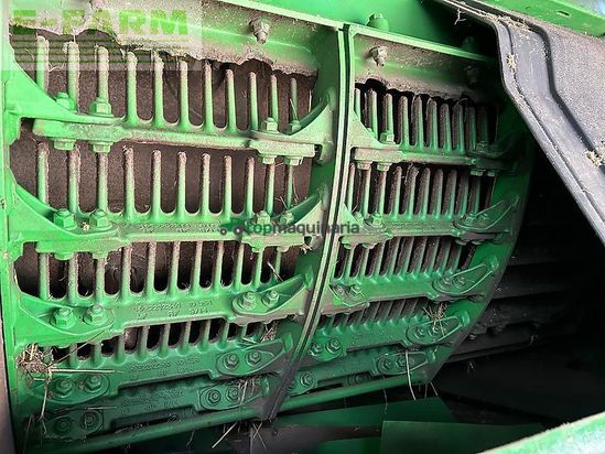 Cosechadora de Cereal - John Deere - s690