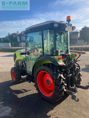 Tractor agrícola - Claas - nexos 220 ve cabine 4rm VE