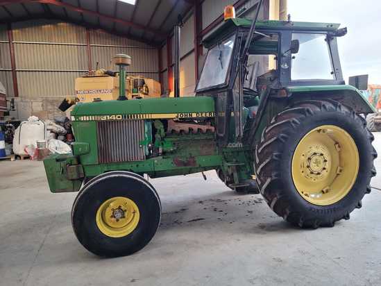 Tractor agrícola - John Deere - 3140