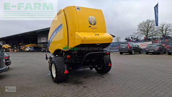 Empacadora gigant - New Holland - rb 180