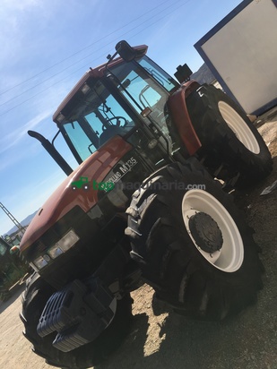 Tractor agrícola - New Holland - M135