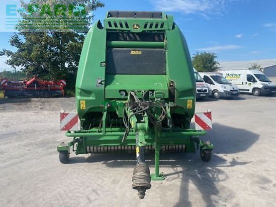 Empacadora gigant - John Deere - v461m