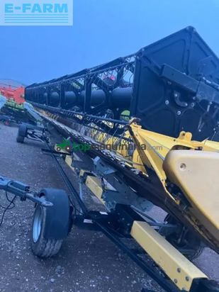 Cosechadora de Cereal - New Holland - cr 9.80 st