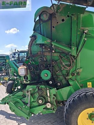 Empacadora gigant - John Deere - v 451 m