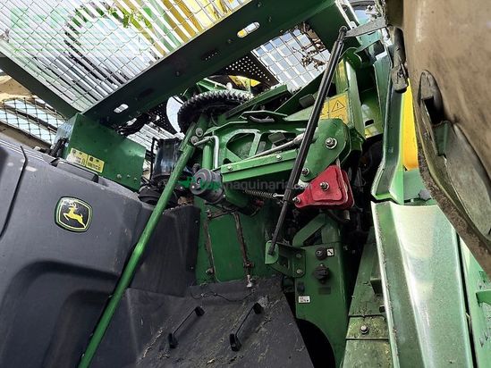 Cosechadora de Cereal - John Deere - 8300