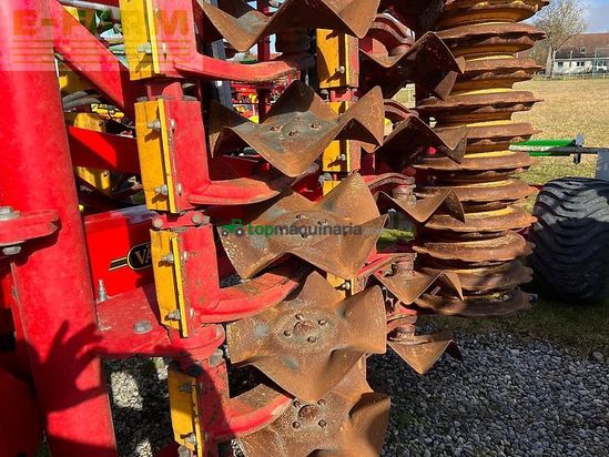 Grada de disco - Väderstad - carriercrxt 425 gezogen