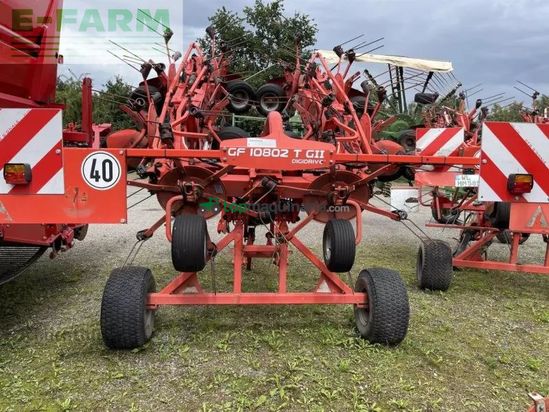 Henificador - Kuhn - gf10802 tgii aufgesattelt