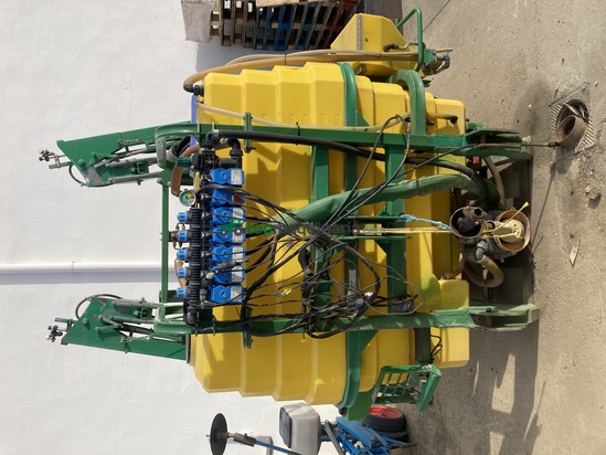 Pulverizador suspendido - 14 METROS.