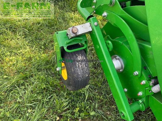 Empacadora gigant - John Deere - f441m