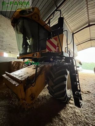 Cosechadora de Cereal - New Holland - csx 7070
