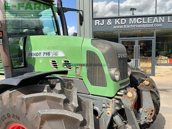 Tractor agrícola - Fendt - 716 tractor (st25458)