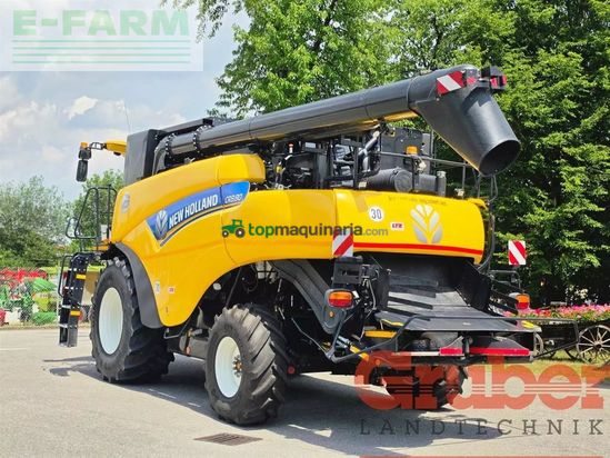 Cosechadora de Cereal - New Holland - cr 8.80