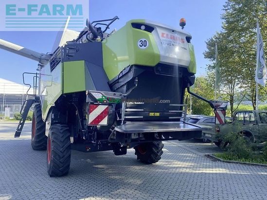 Cosechadora de Cereal - Claas - trion 530 mit vario 620