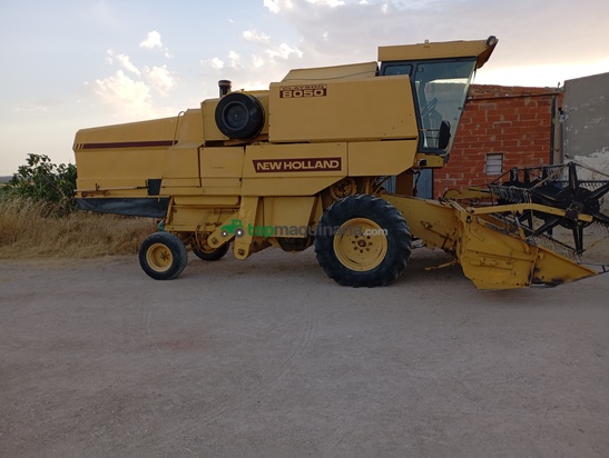 Cosechadora - New Holland - 8050