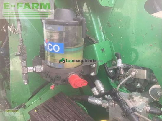 Empacadora gigant - John Deere - v451r