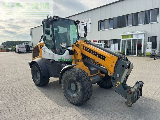 Minicargadora - Liebherr - 509 tele