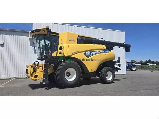 Cosechadora de Cereal - New Holland - cr8-80