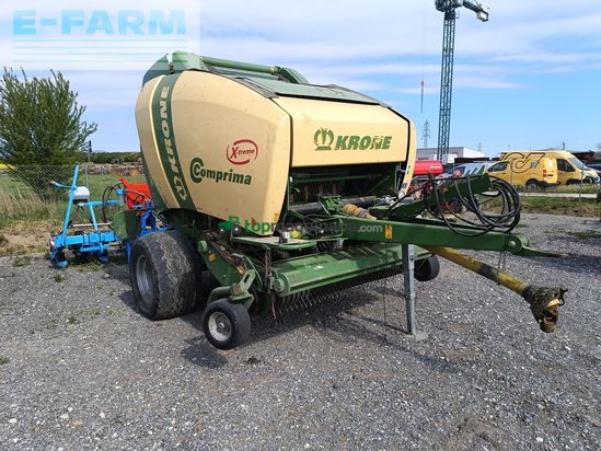 Empacadora gigant - Krone - comprima v 150 xc
