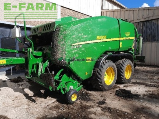 Empacadora gigant - John Deere - c441r