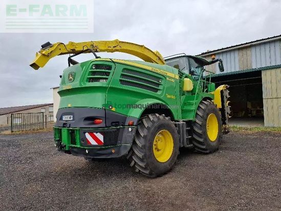 Cosechadora de Cereal - John Deere - 8300