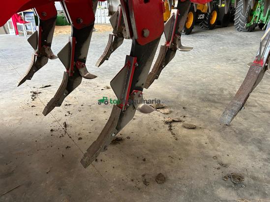 Descompactador subsolador hidroneumatico