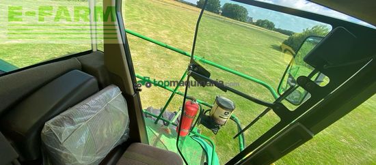 Cosechadora de Cereal - John Deere - 7700