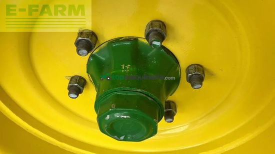 Empacadora gigant - John Deere - v461r