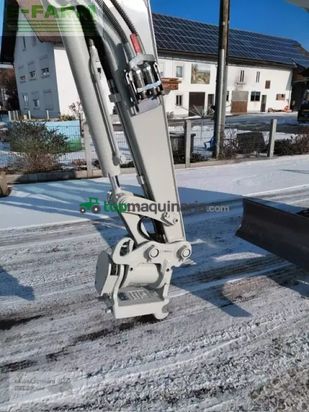 Minicargadora - Takeuchi - tb 235 mit powertilt