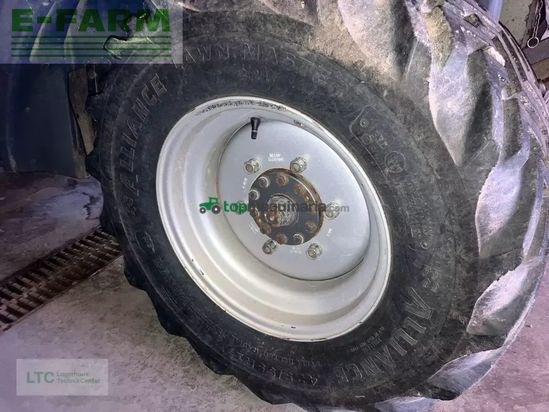 Tractor agrícola -  - tt220