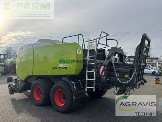 Empacadora gigant - Claas - quadrant 5200 fc tandem