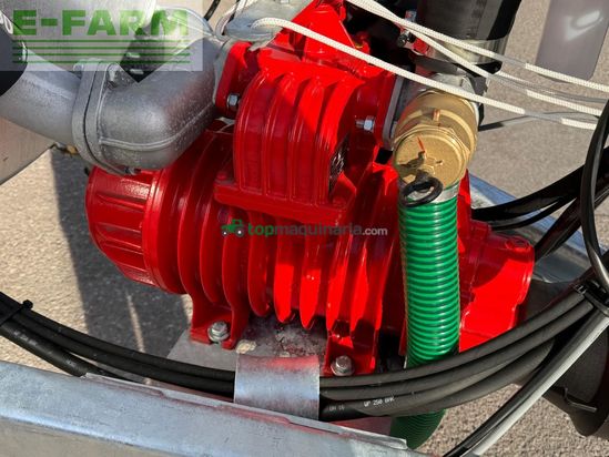 Cuba de purin - Vakutec - VA 9500 inkl. 12m Vario-Flex Schlepp Schuh