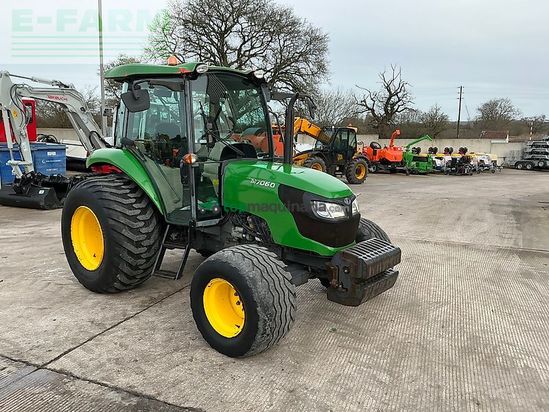 Tractor agrícola - Kubota - m7060 tractor (st25808)