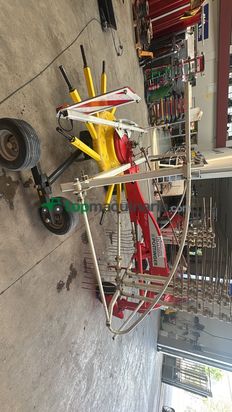 Rastrillo Pottinger  Modelo TOP 462