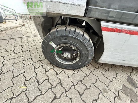 Elevadora - Nissan - yg1d2a300 - dieselstapler mit triplexmast