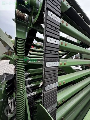 Empacadora gigant - Krone - comprima cf 155 xc