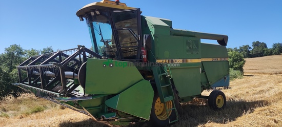 Cosechadora de Cereal - John Deere - 1055