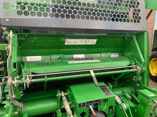 Empacadora gigant - John Deere - 990