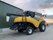 Cosechadora de Cereal - New Holland - CR9060