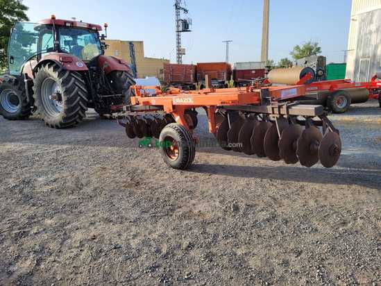 Grada de 30 discos  en X Razol