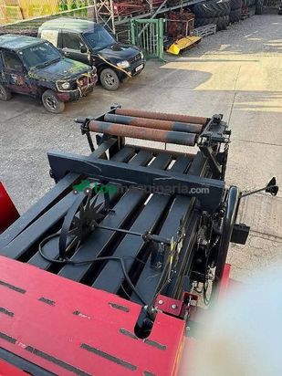 Empacadora gigant - New Holland