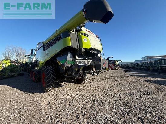 Cosechadora de Cereal - Claas - lexion 8700 terra trac