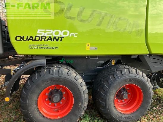 Empacadora gigant - Claas - quadrant 5200 fc tandem
